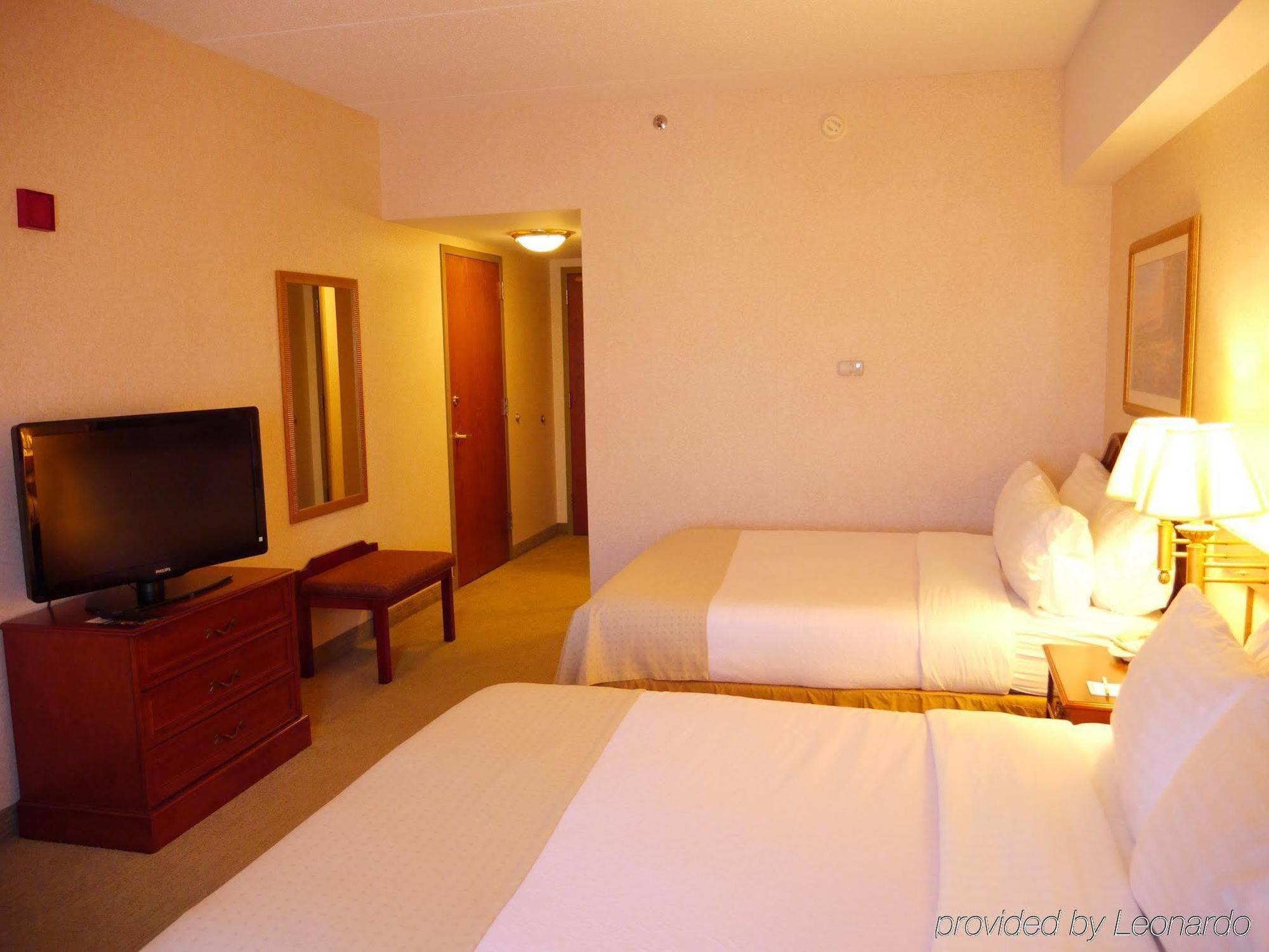 Hotel Holiday Lafayette-city Centre By Ihg 3*