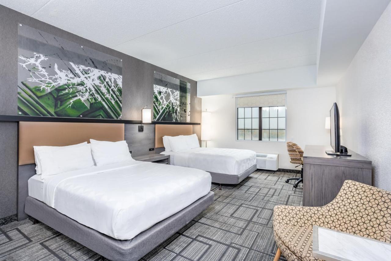 Lafayette-city Centre By Ihg Hotel 3*