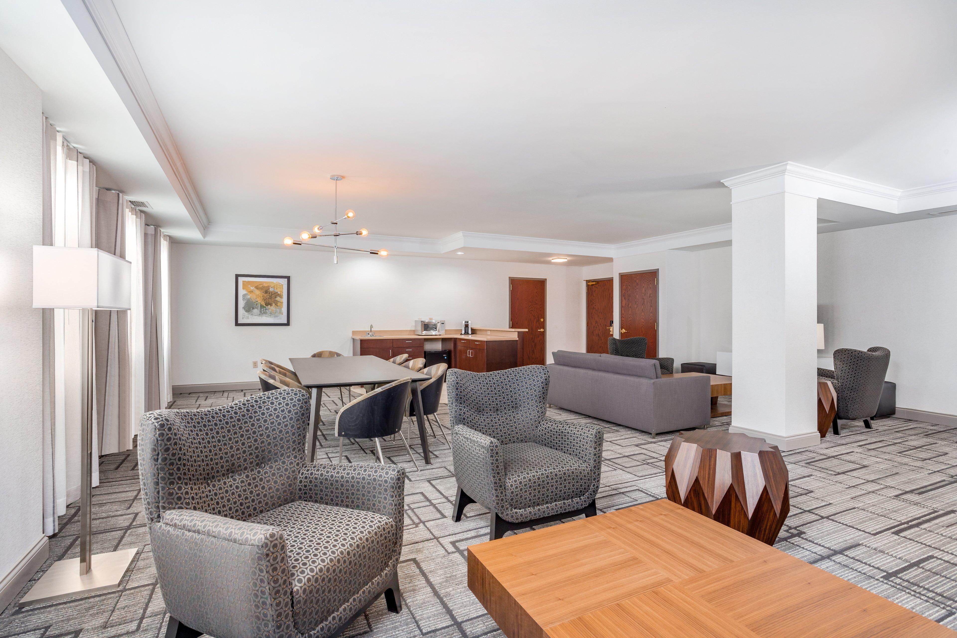 Hotel Lafayette-city Centre By Ihg 3*