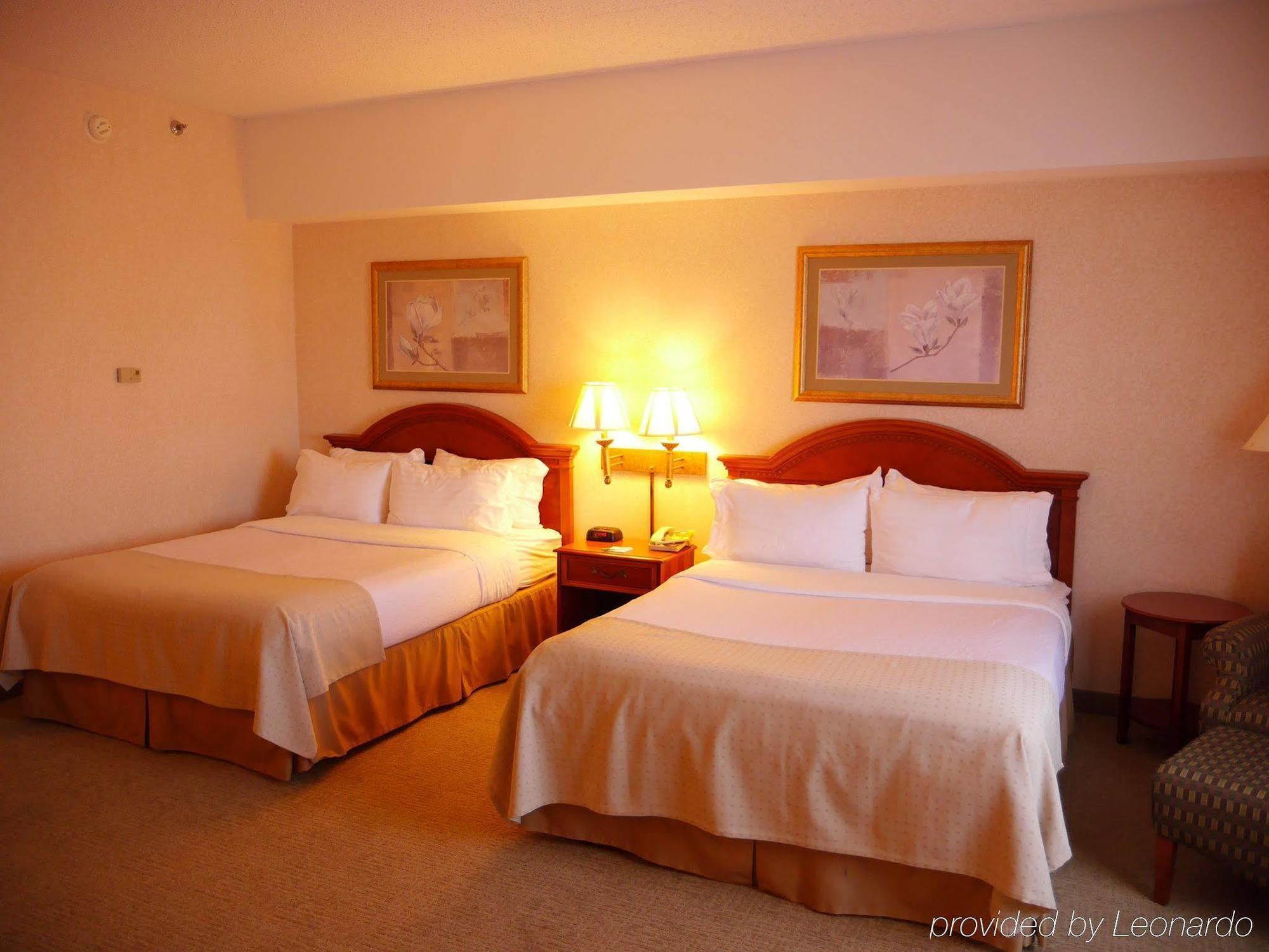 Lafayette-city Centre By Ihg Hotel 3*